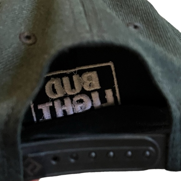 Bud Light SnapBack Baseball Hat OS Black - Picture 4 of 4